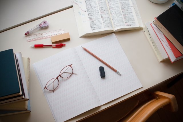 【経験談】中学受験で塾についていけない時の5つの解決策 17 学習机