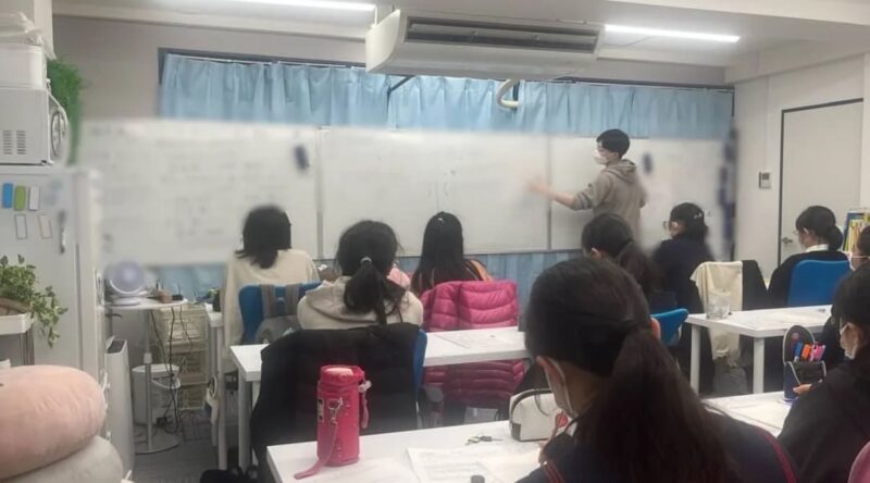 中高一貫校の数学に強い塾おすすめ3社。早めの対策が受験につながる! 54 数強塾横浜校の様子