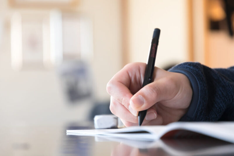 【取材】家庭教師の銀河は教材費が高い?買う買わないは自由! 13 writing